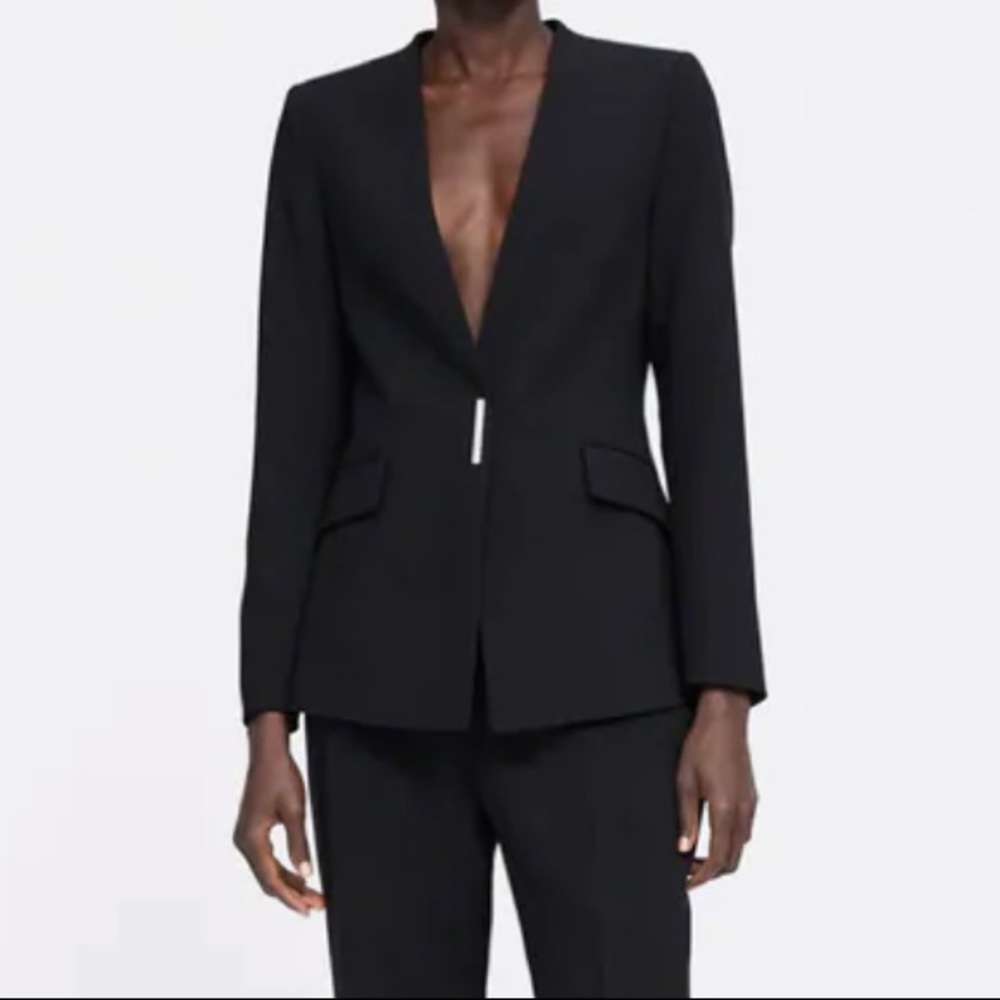 Zara Black Blazer with Pockets NWT